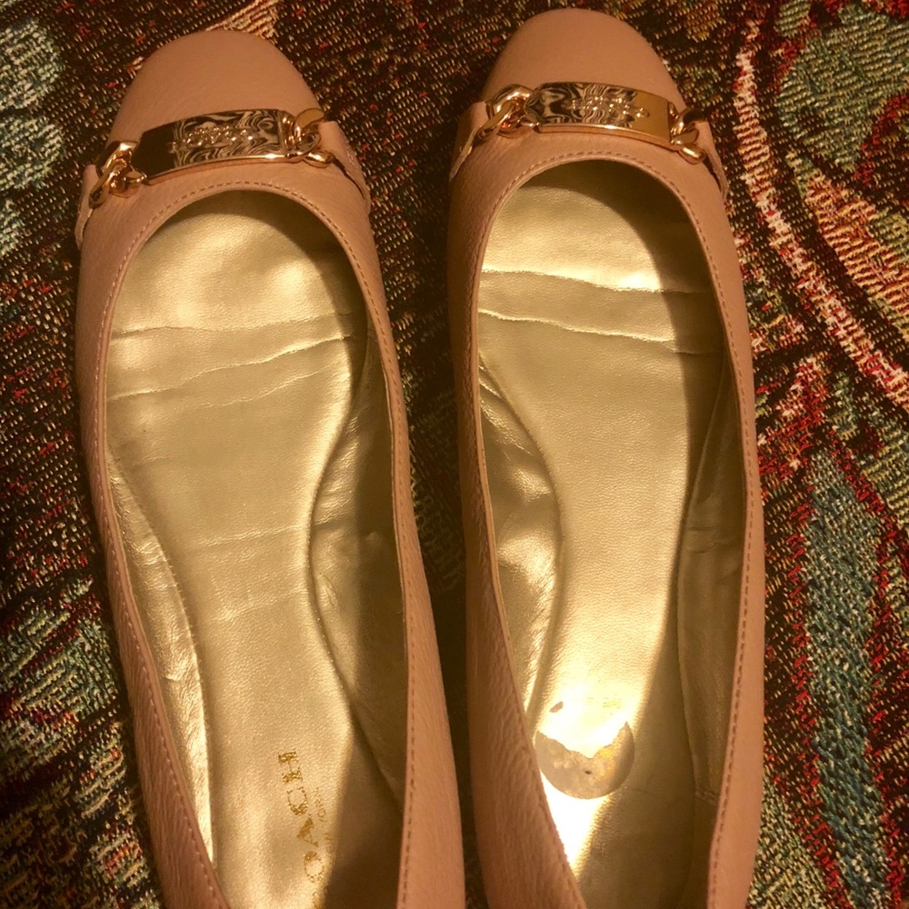 Coach flats